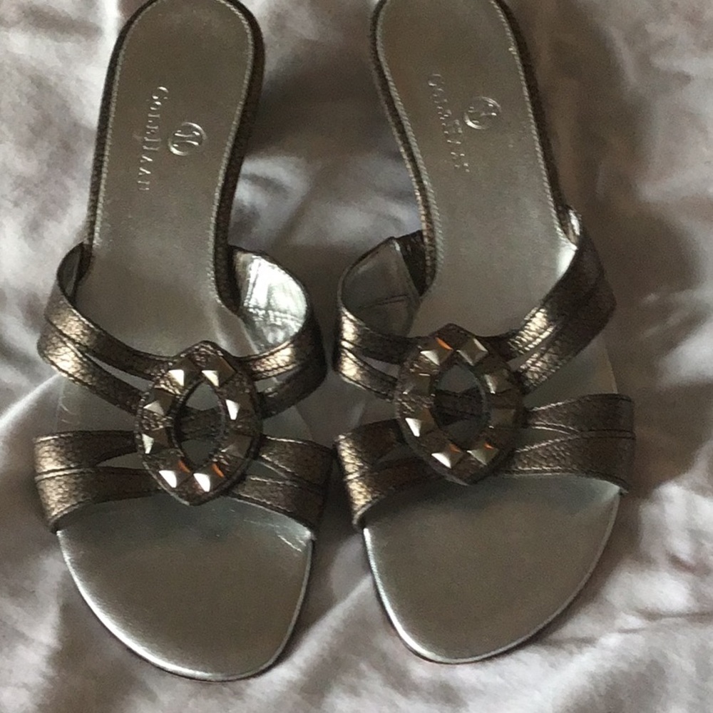 Slide shoes